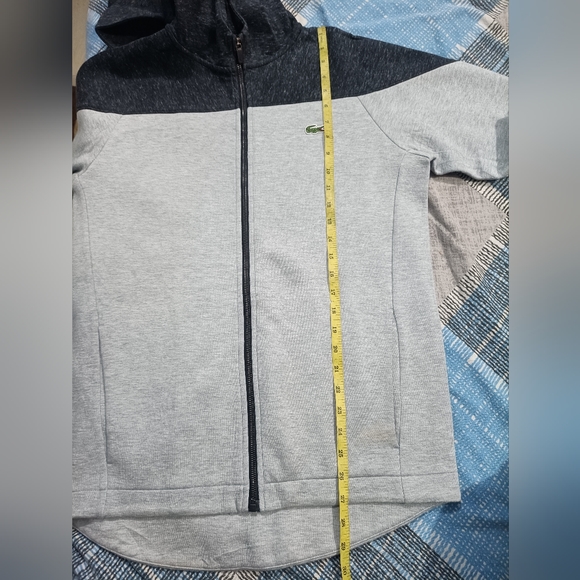 Lacoste hooded rain jacket - Picture 13 of 14